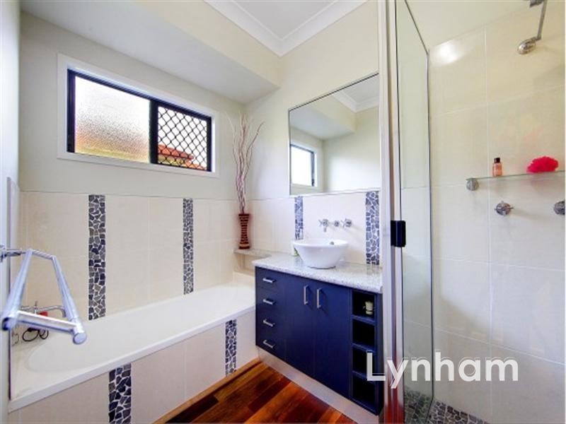 95 Shutehaven Circuit, Bushland Beach QLD 4818