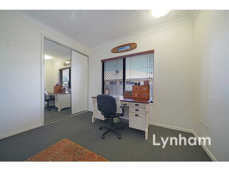 17 Beach Oak Drive, Mount Low QLD 4818