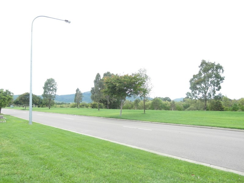 69 River Boulevard, Idalia QLD 4811