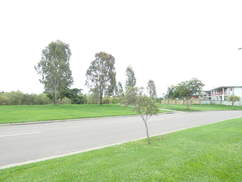 69 River Boulevard, Idalia QLD 4811