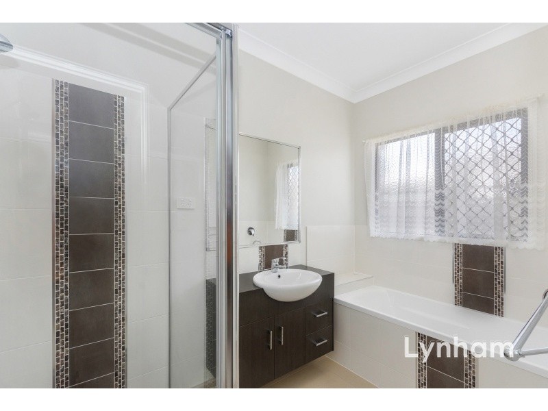 23 Hillock Crescent, Bushland Beach QLD 4818