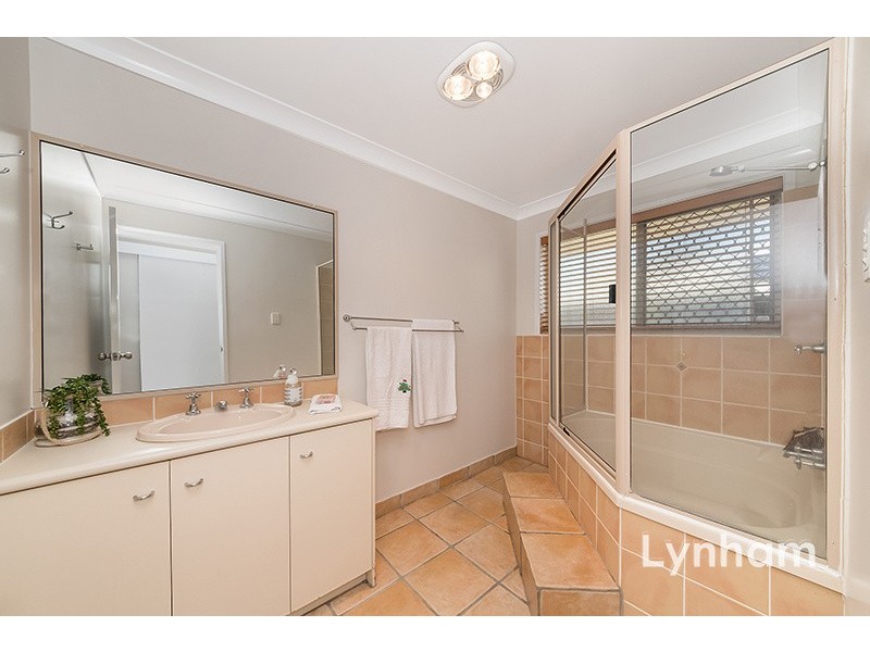 12 Fielding Way, Kirwan QLD 4817