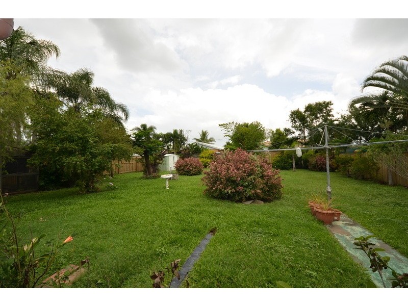 15 Merryl Street, Rasmussen QLD 4815
