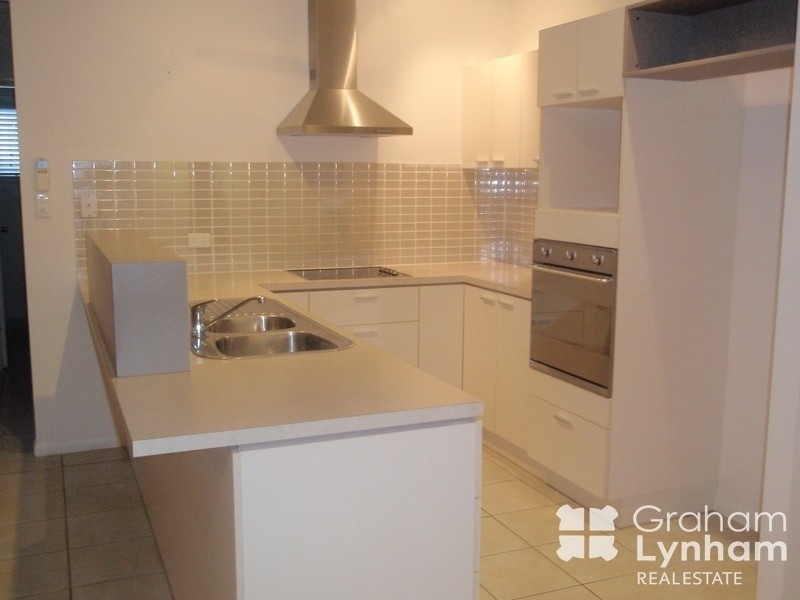 7/34 Golf Links Drive, Kirwan QLD 4817