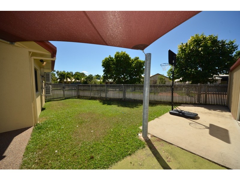 15 Sweetgum Place, Kirwan QLD 4817