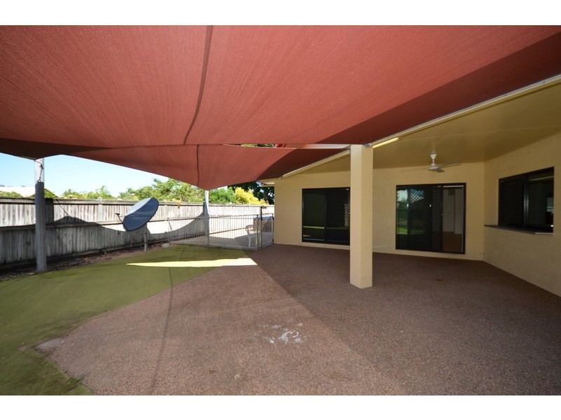 15 Sweetgum Place, Kirwan QLD 4817