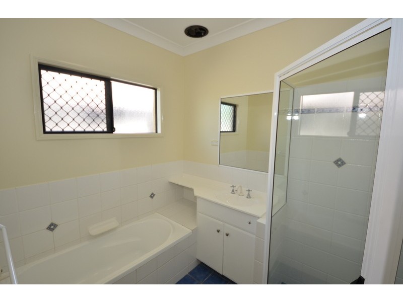 15 Sweetgum Place, Kirwan QLD 4817