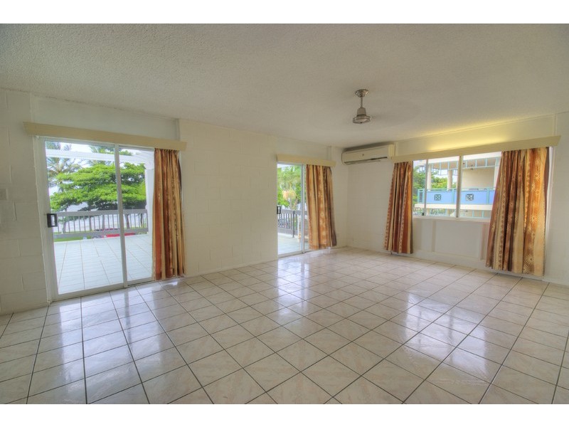 3/98 The Strand, North Ward QLD 4810