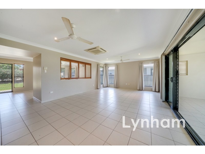 10 Cassidy Street, Bushland Beach QLD 4818