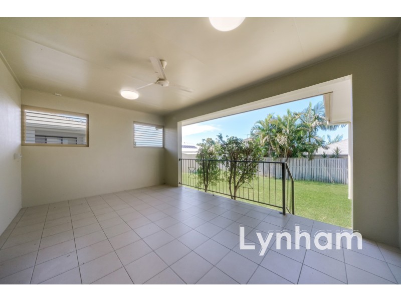 10 Cassidy Street, Bushland Beach QLD 4818