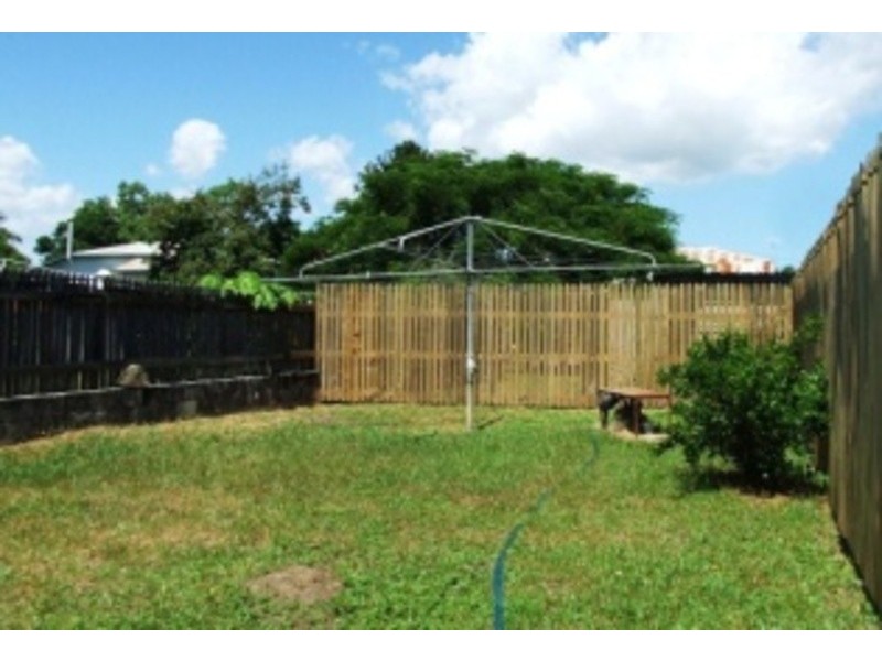 1/40 Bayswater Road, Hyde Park QLD 4812