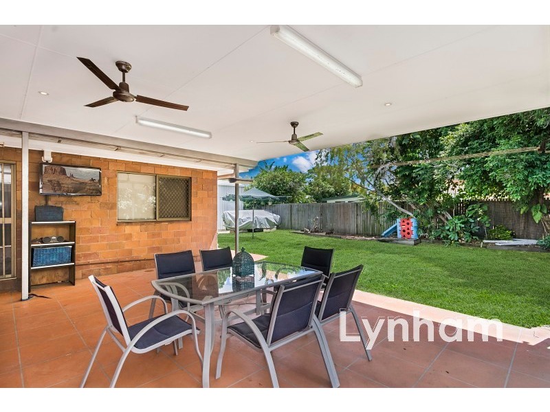 25 Emerald Street, Kirwan QLD 4817