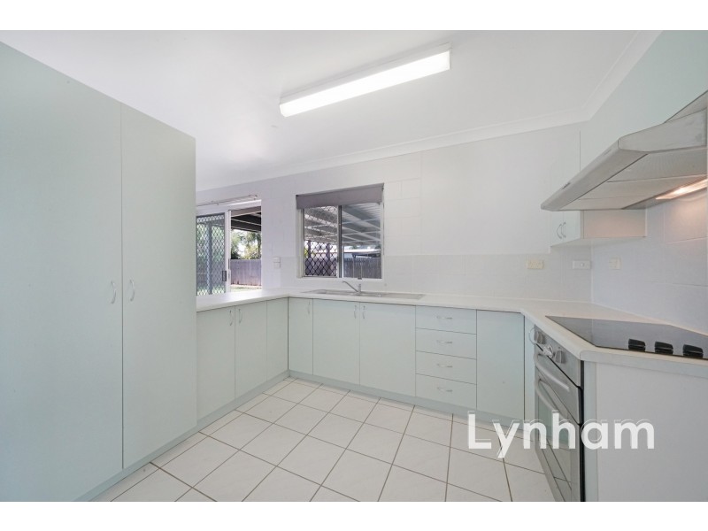 27 Amber Avenue, Rasmussen QLD 4815