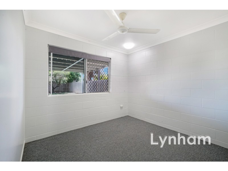 27 Amber Avenue, Rasmussen QLD 4815