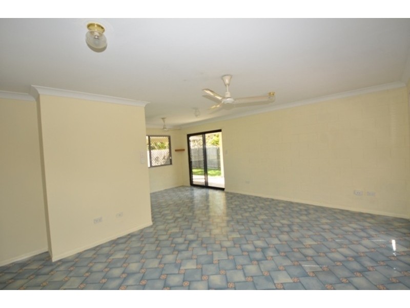 19 Lynette Street, Kelso QLD 4815