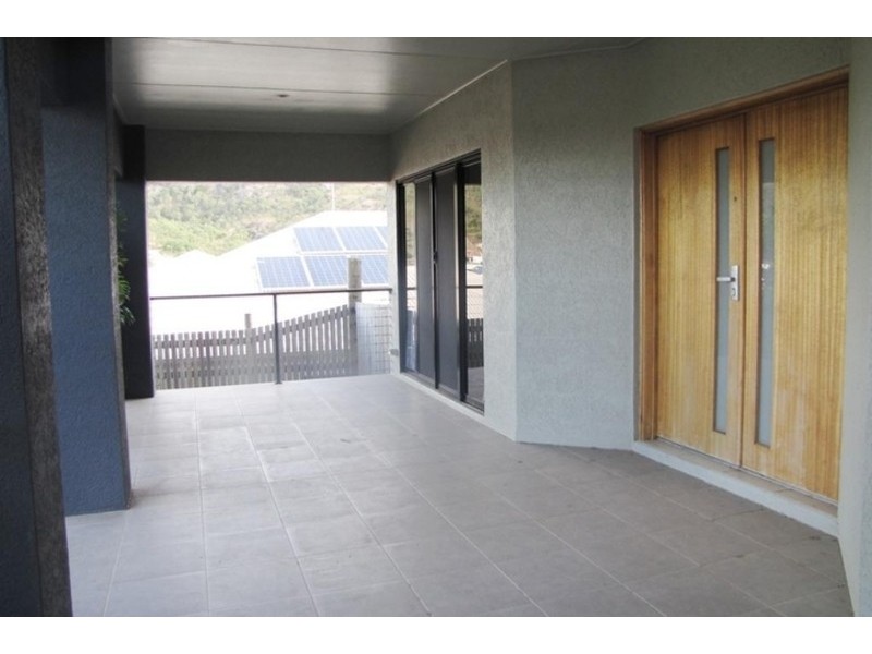 26 Lockyer Place, Mount Louisa QLD 4814