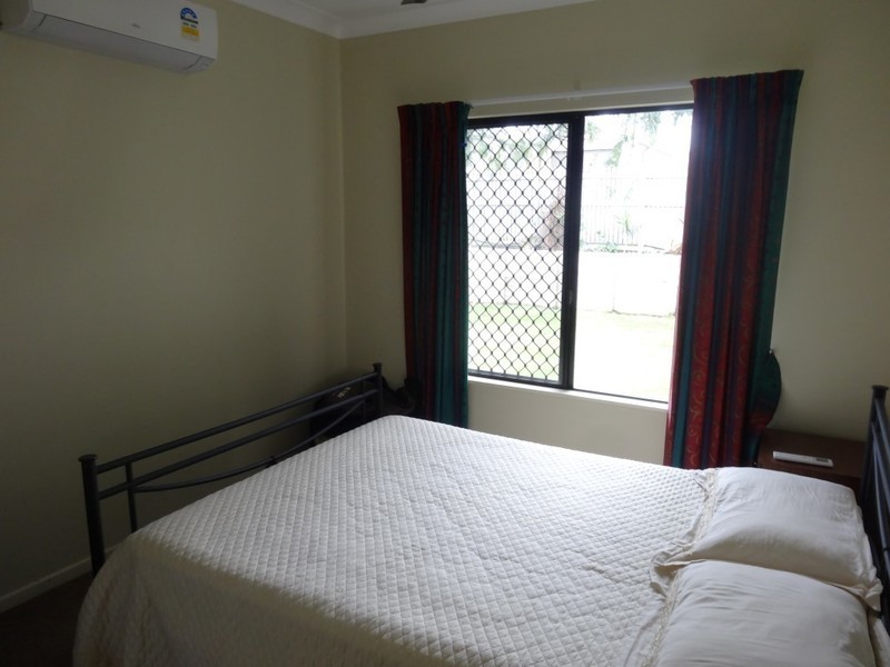 26 Lockyer Place, Mount Louisa QLD 4814