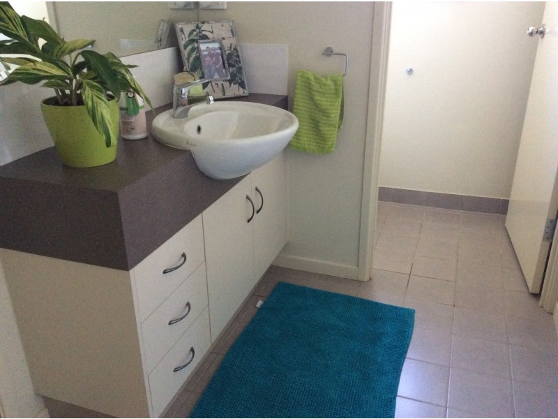 26 Lockyer Place, Mount Louisa QLD 4814