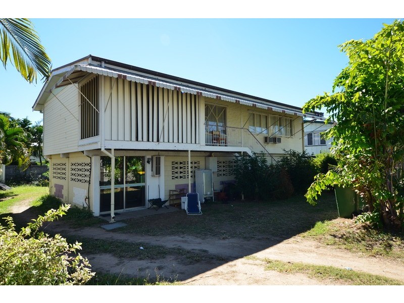 383 Ross River Road, Cranbrook QLD 4814