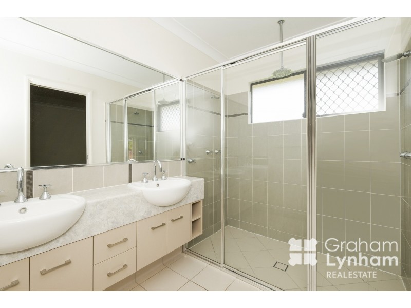 4 Cassidy Street, Bushland Beach QLD 4818