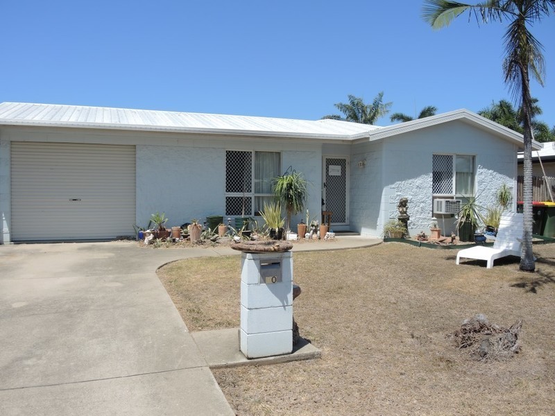 10 Courtney Street, Cranbrook QLD 4814