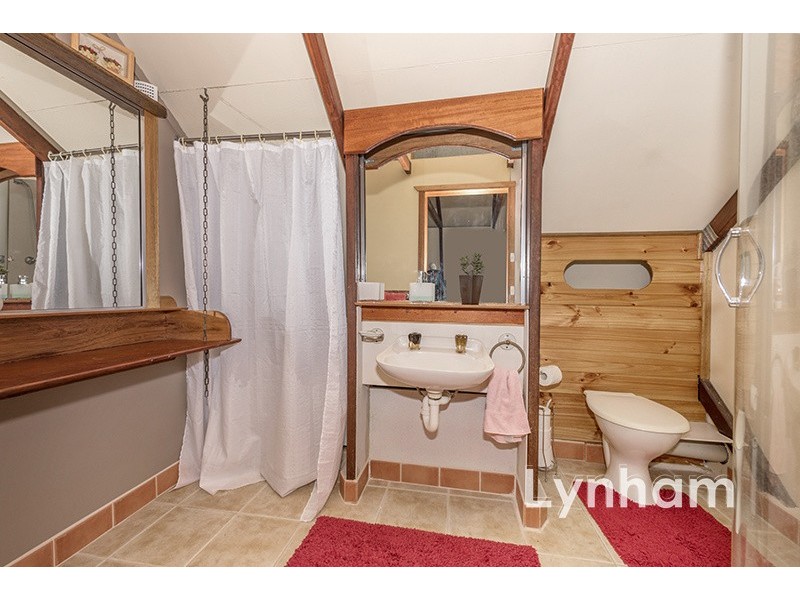 10 Viles Street, Rosslea QLD 4812