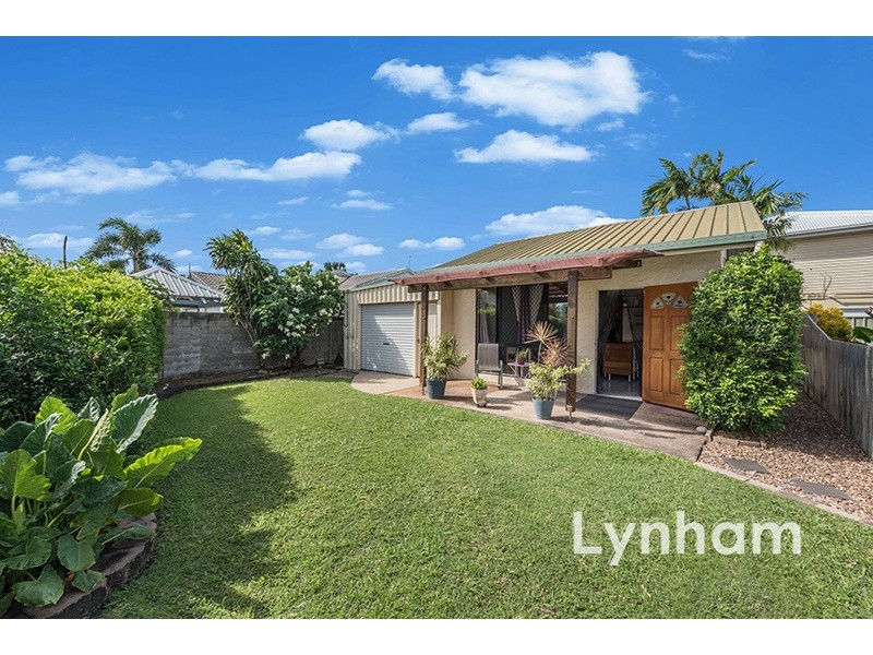 10 Viles Street, Rosslea QLD 4812