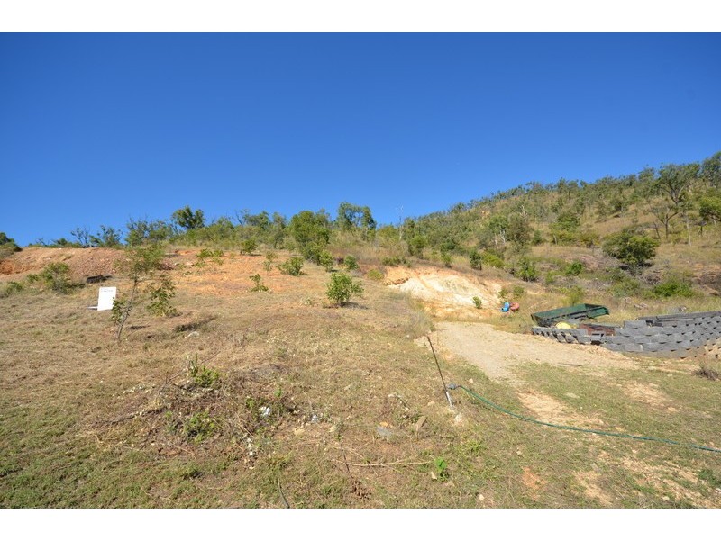 9 Mont Blanc, Mount Louisa QLD 4814