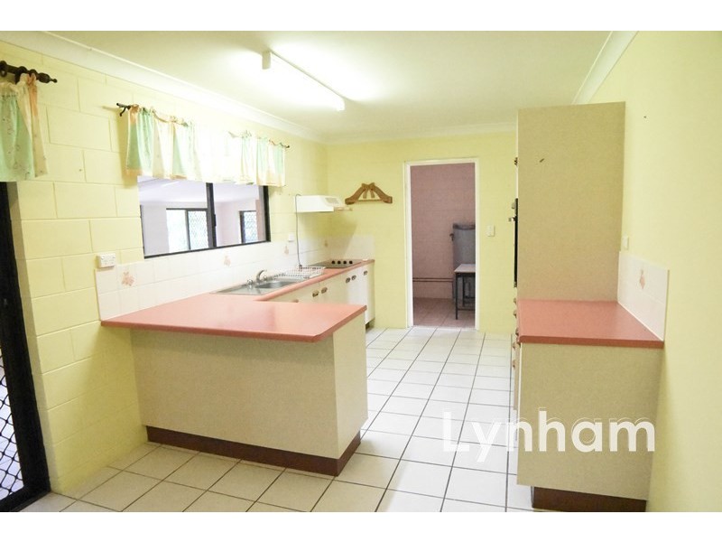 2 Teresa Street, Rasmussen QLD 4815