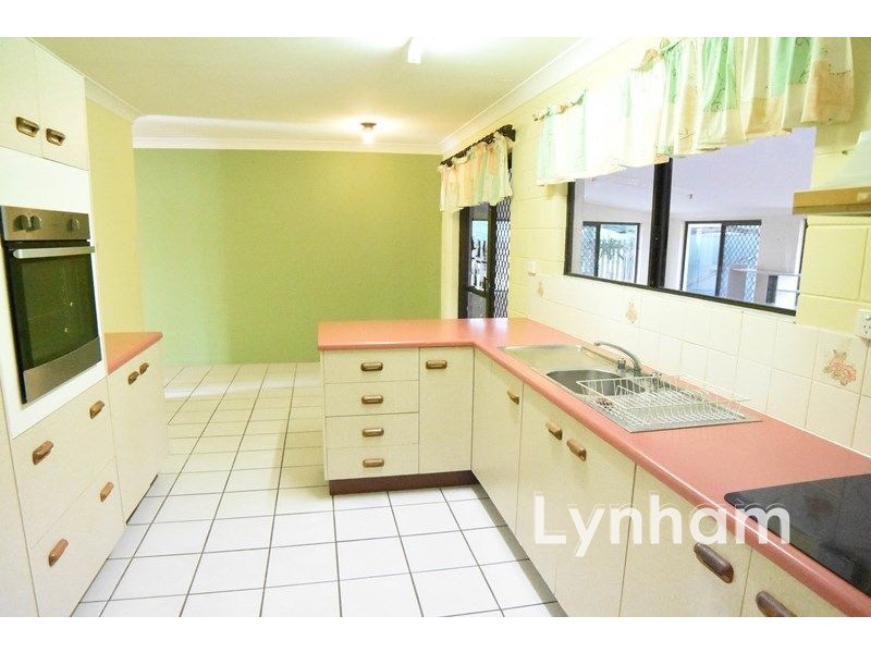 2 Teresa Street, Rasmussen QLD 4815