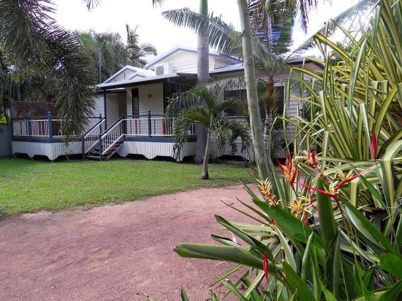 47 Hughes Street, Hermit Park QLD 4812