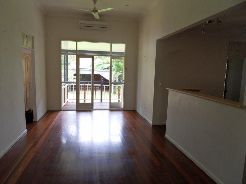 47 Hughes Street, Hermit Park QLD 4812