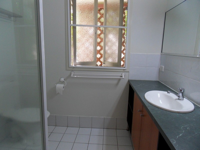 47 Hughes Street, Hermit Park QLD 4812