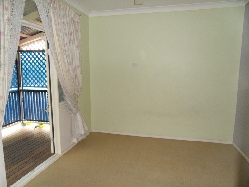 47 Hughes Street, Hermit Park QLD 4812