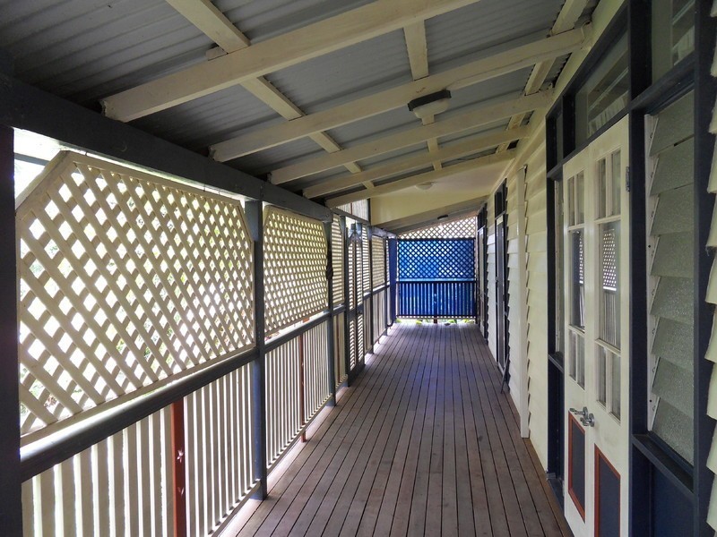 47 Hughes Street, Hermit Park QLD 4812