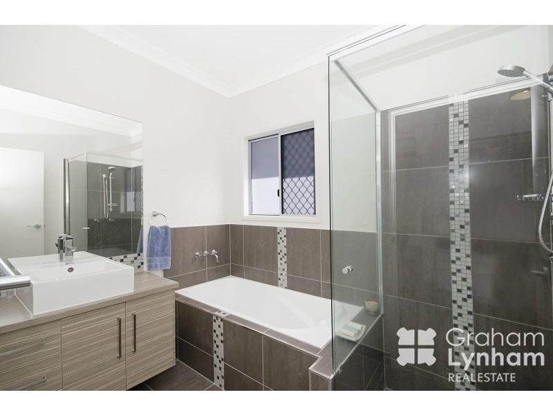 14 Ashmore Crescent, Burdell QLD 4818