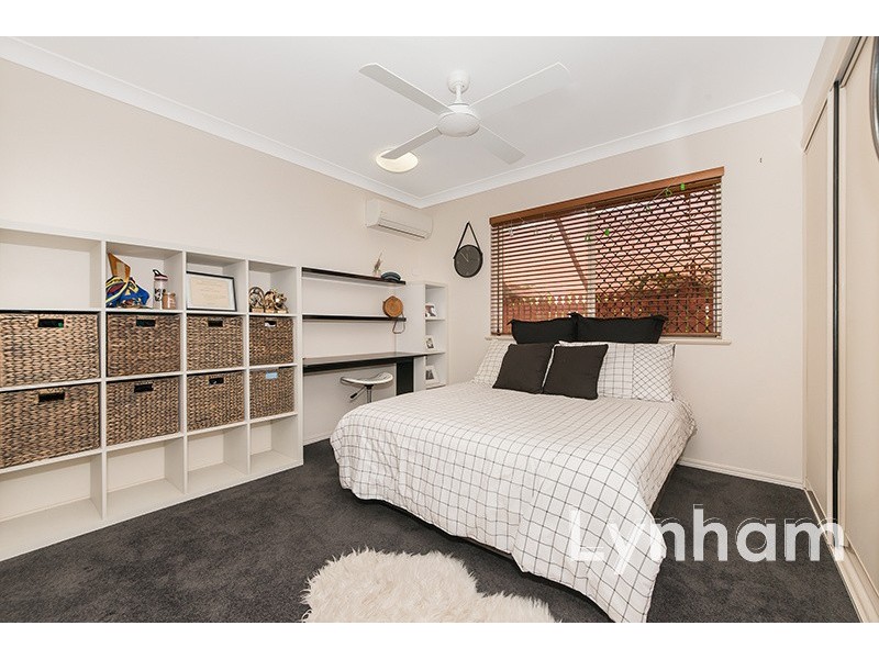 19 Young Circuit, Kirwan QLD 4817