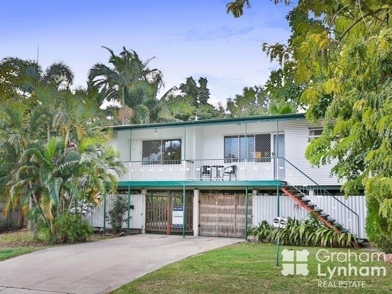 2/9 Roberts Street, Hermit Park QLD 4812