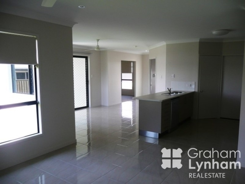 26 Pincer Court, Bushland Beach QLD 4818