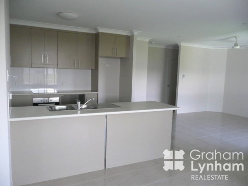 26 Pincer Court, Bushland Beach QLD 4818