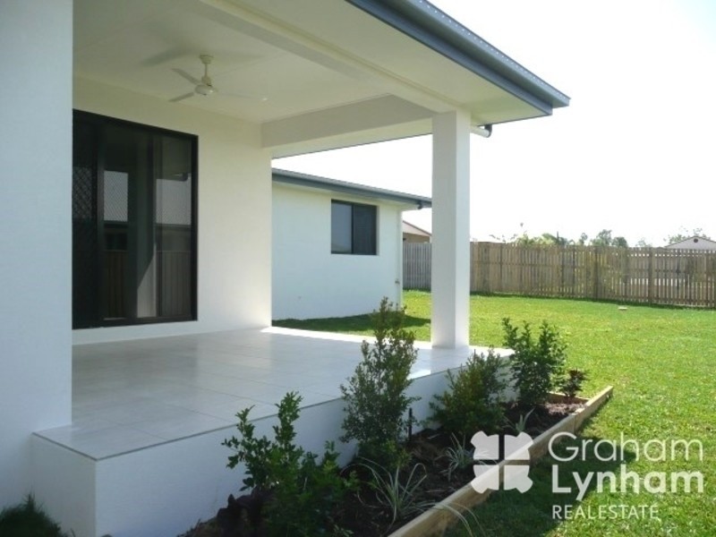 26 Pincer Court, Bushland Beach QLD 4818