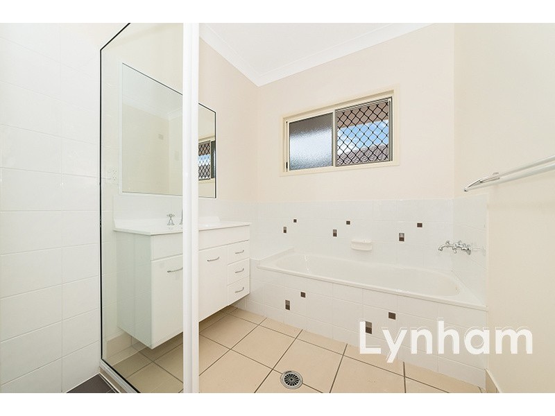 1 Chichester Avenue, Kirwan QLD 4817