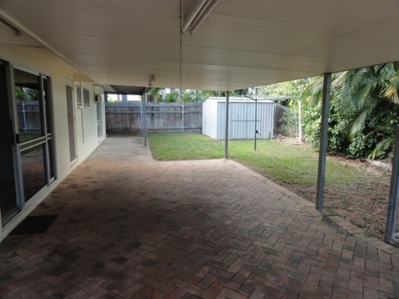 17 Malbon Road, Kirwan QLD 4817