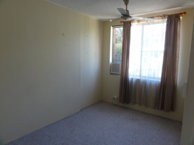 9/17  Stanton Terrace, North Ward QLD 4810