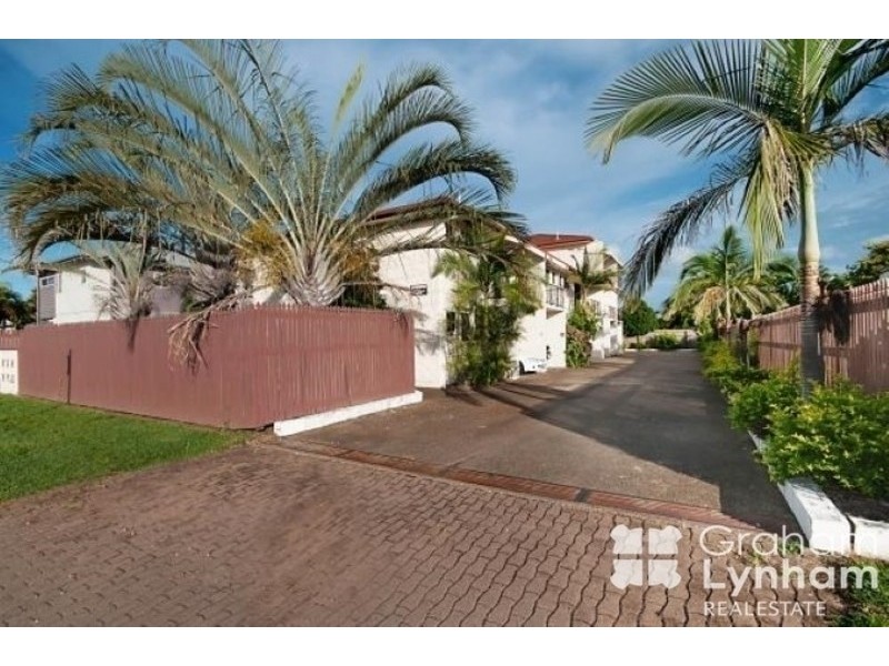 2/146 Queens Road, Hermit Park QLD 4812