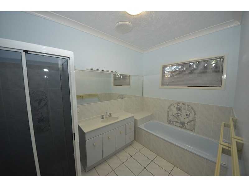 31 Redwood Avenue, Kirwan QLD 4817