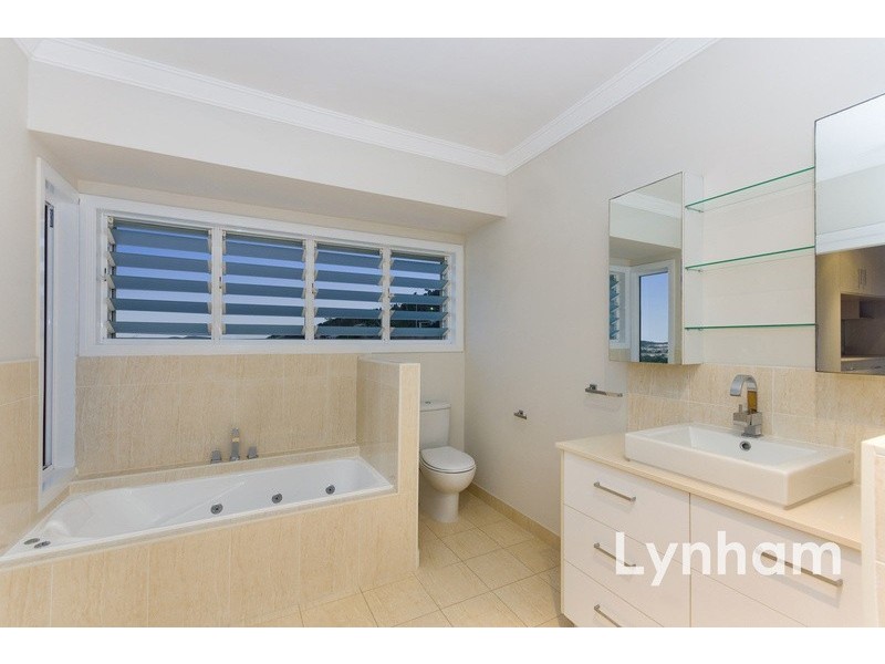 6 Kallanda Street, Mount Louisa QLD 4814