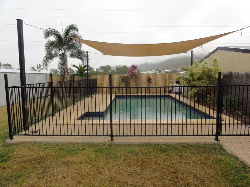 33 Riley Circuit, Kirwan QLD 4817