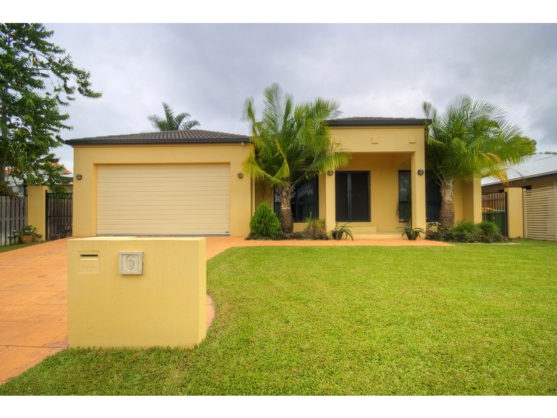 6  Grande Parade, Douglas QLD 4814