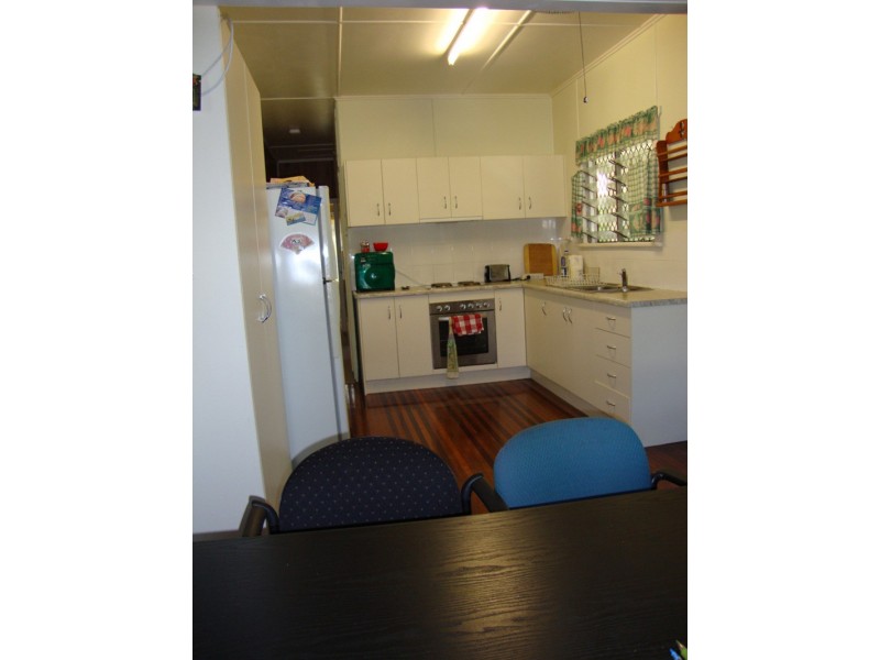 33 Love Lane, Mundingburra QLD 4812